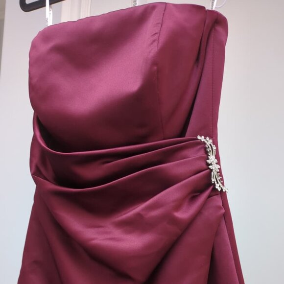 Burgundy Formal Size 4 Dress - Picture 3 of 3